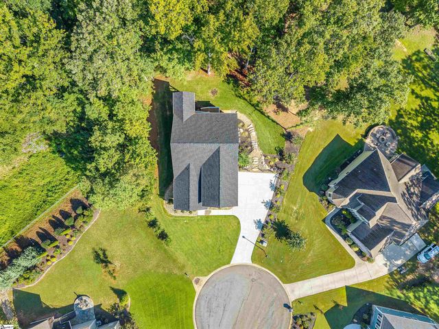 7 Maxfli Court, Travelers Rest, SC 29690