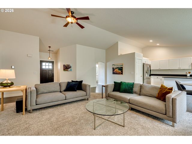 14711 Nw 7TH Pl, Vancouver, WA 98685