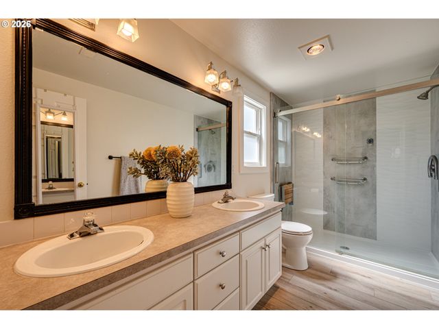 14711 Nw 7TH Pl, Vancouver, WA 98685