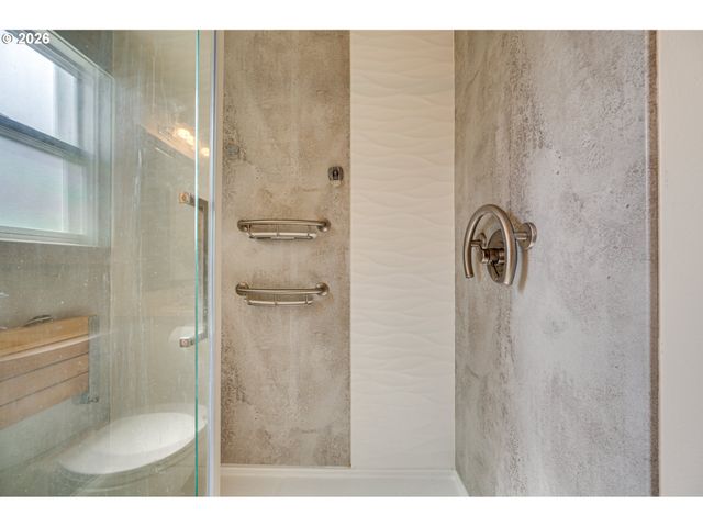 14711 Nw 7TH Pl, Vancouver, WA 98685