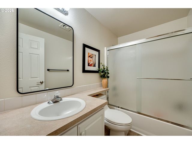 14711 Nw 7TH Pl, Vancouver, WA 98685