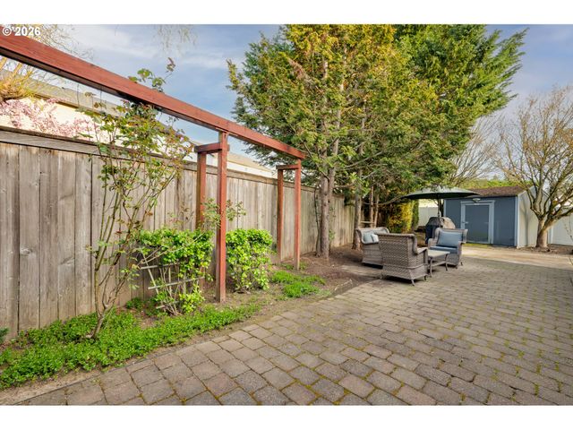 14711 Nw 7TH Pl, Vancouver, WA 98685