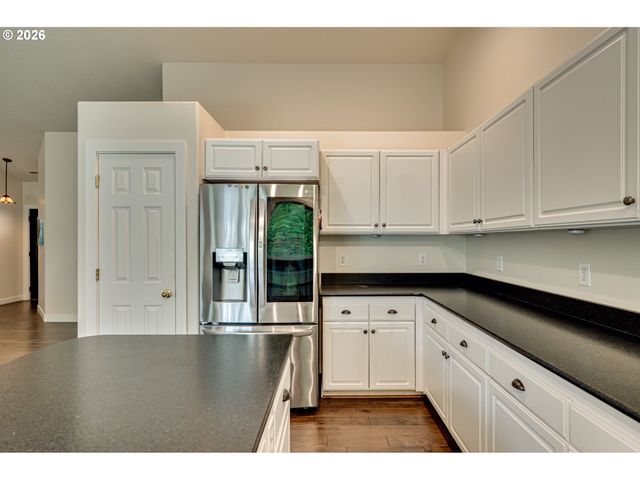 14711 Nw 7TH Pl, Vancouver, WA 98685