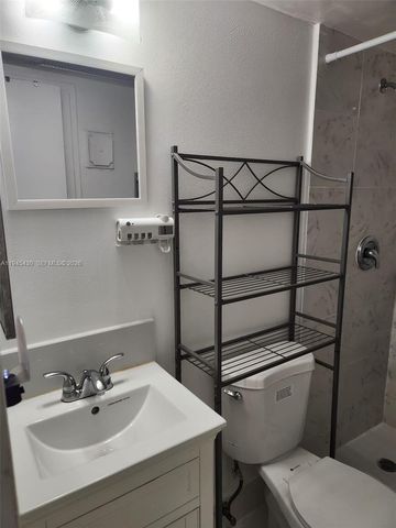 4101 NW 26th St 258, Lauderhill, FL 33313