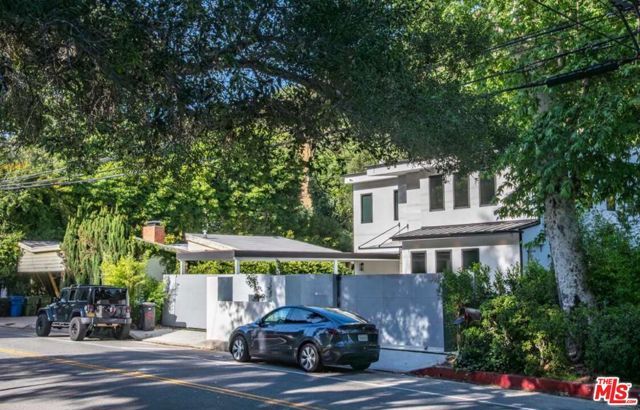 1734 N Beverly Glen Boulevard, Los Angeles, CA 90077
