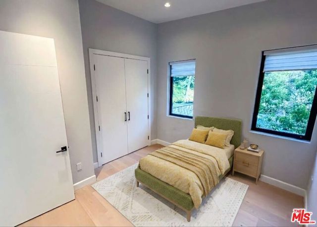 1734 N Beverly Glen Boulevard, Los Angeles, CA 90077