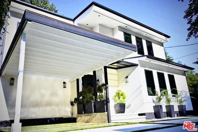 1734 N Beverly Glen Boulevard, Los Angeles, CA 90077