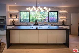 1734 N Beverly Glen Boulevard, Los Angeles, CA 90077
