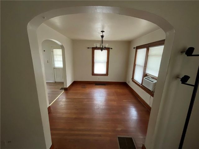 1939 N 25th Street, Kansas City, KS 66104