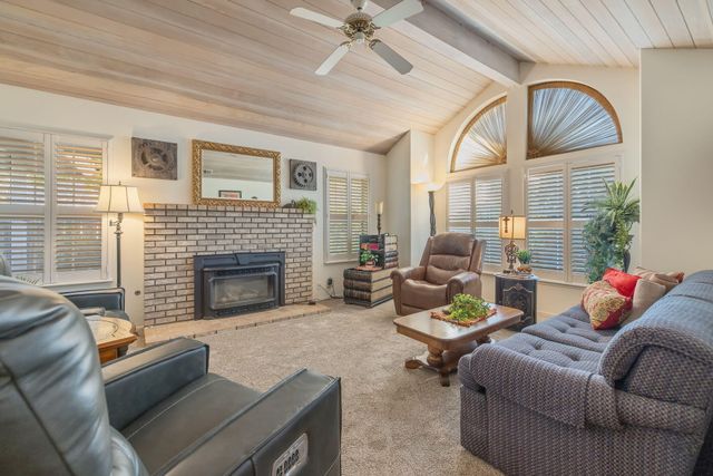 5614 W Prospect Drive, Visalia, CA 93291