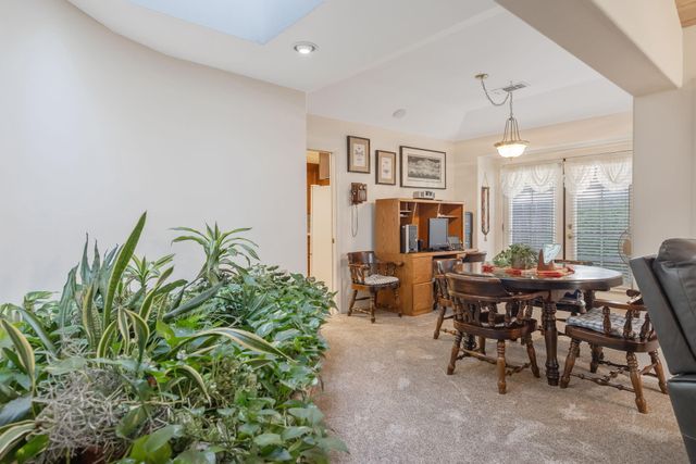 5614 W Prospect Drive, Visalia, CA 93291