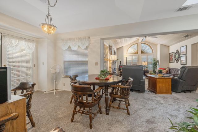 5614 W Prospect Drive, Visalia, CA 93291