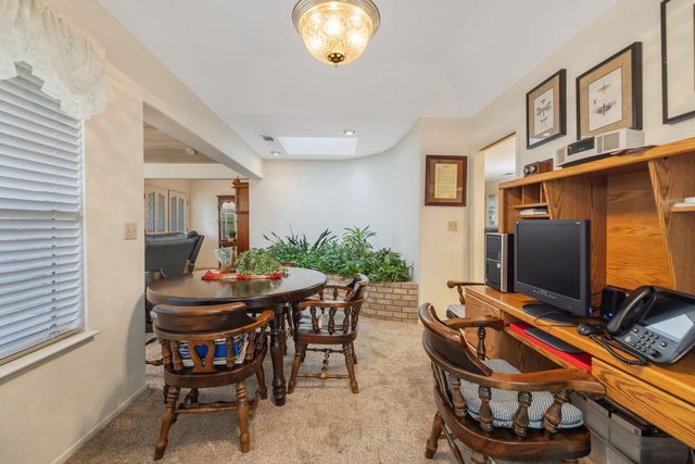 5614 W Prospect Drive, Visalia, CA 93291