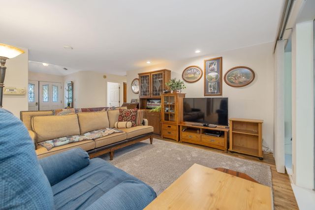 5614 W Prospect Drive, Visalia, CA 93291