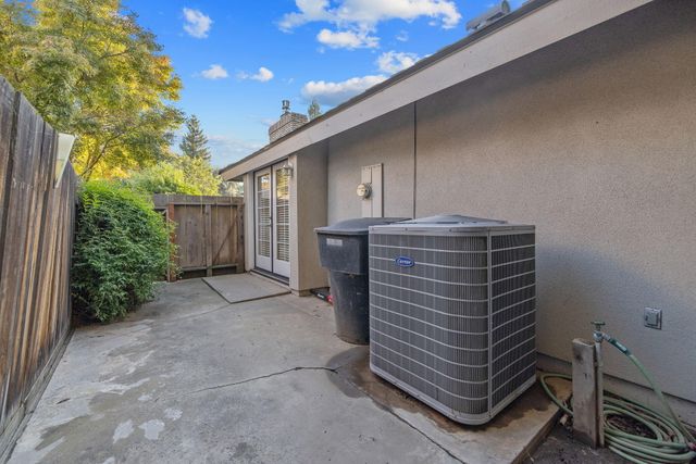 5614 W Prospect Drive, Visalia, CA 93291