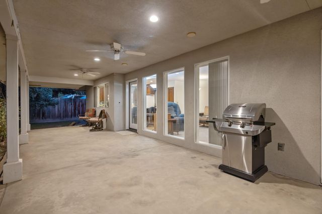 5614 W Prospect Drive, Visalia, CA 93291