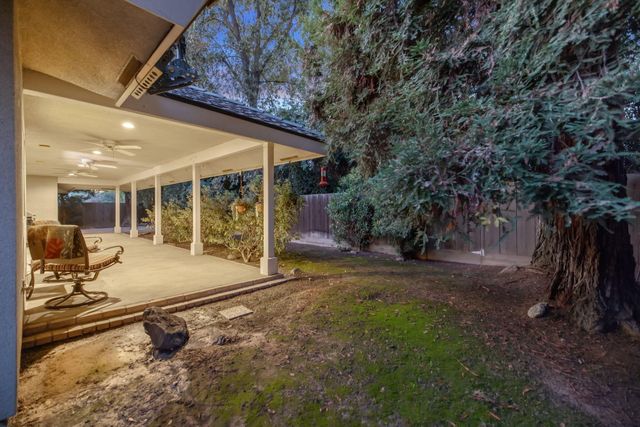 5614 W Prospect Drive, Visalia, CA 93291