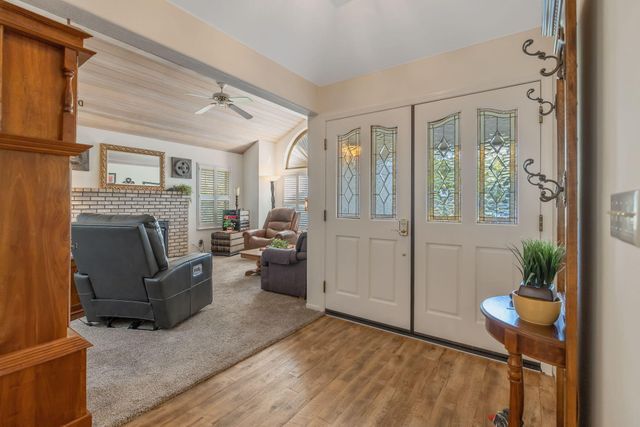 5614 W Prospect Drive, Visalia, CA 93291