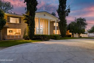 6727 N Pomelo Drive, Tucson, AZ 85704