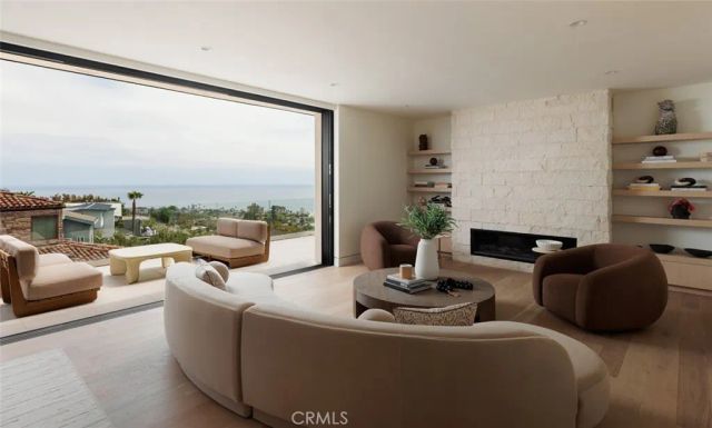 1105 Skyline Drive, Laguna Beach, CA 92651