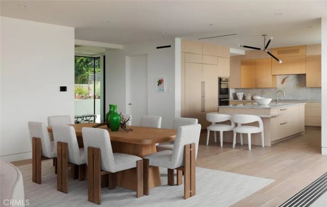 1105 Skyline Drive, Laguna Beach, CA 92651