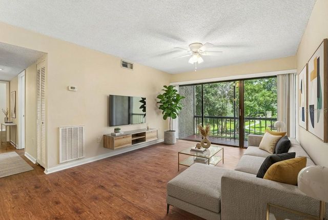 3252 S SEMORAN BOULEVARD 22, Orlando, FL 32822