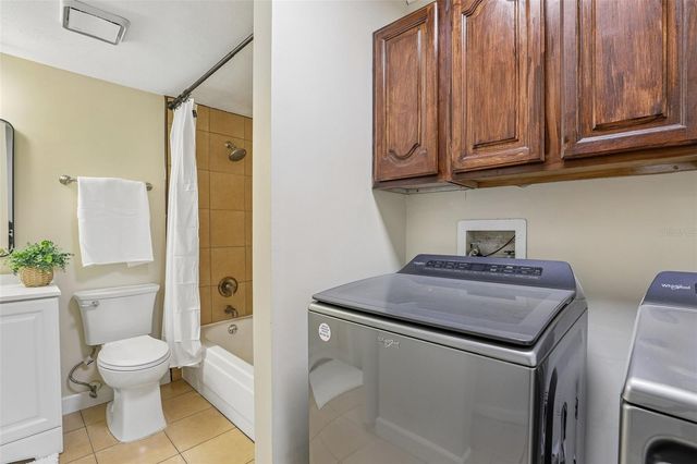 3252 S SEMORAN BOULEVARD 22, Orlando, FL 32822