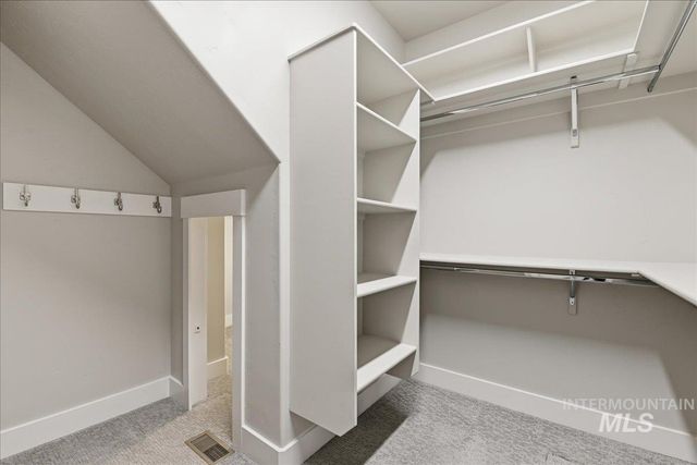 7691 W Hill Rd, Boise, ID 83714