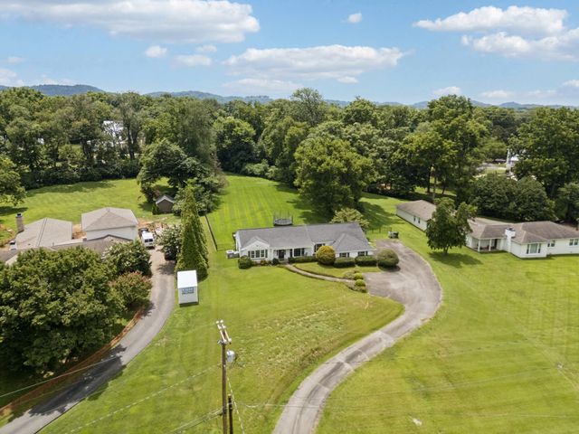 4215 Morriswood Dr, Nashville, TN 37204