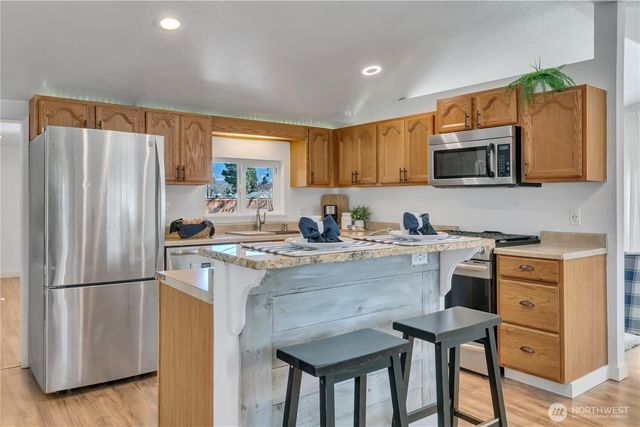 2618 16th Avenue NW, Puyallup, WA 98371