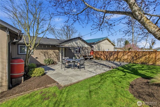 2618 16th Avenue NW, Puyallup, WA 98371
