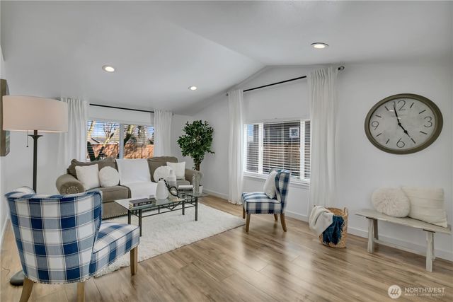 2618 16th Avenue NW, Puyallup, WA 98371