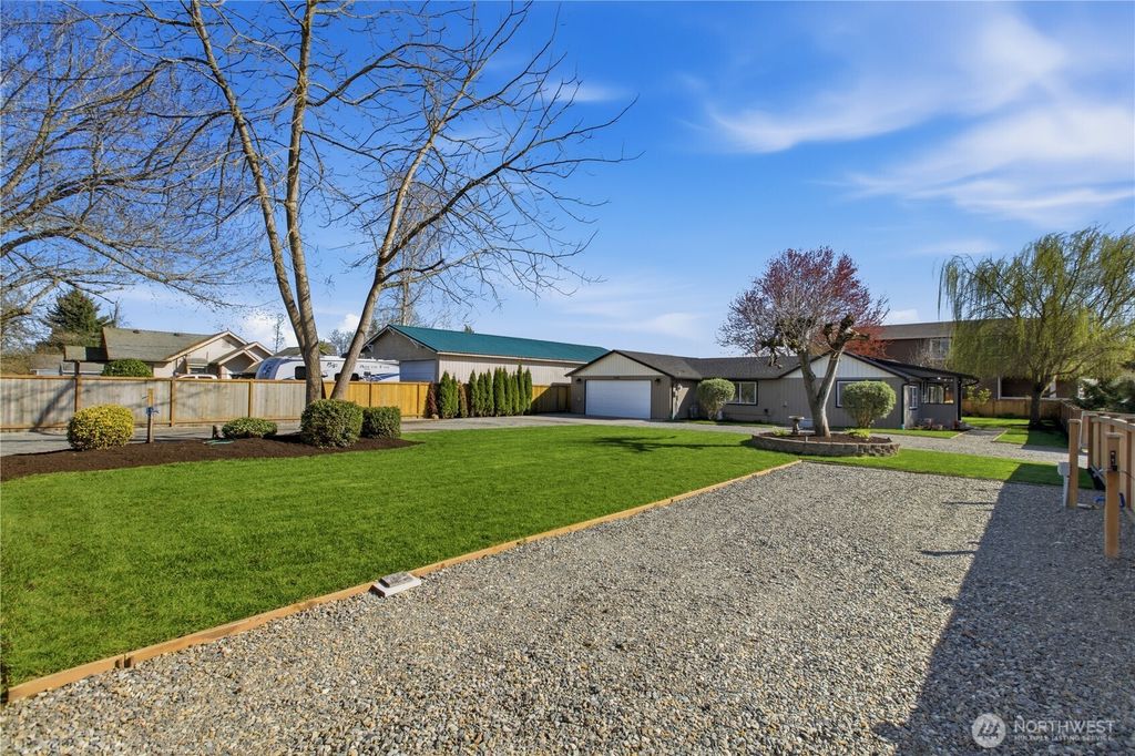 2618 16th Avenue NW, Puyallup, WA 98371