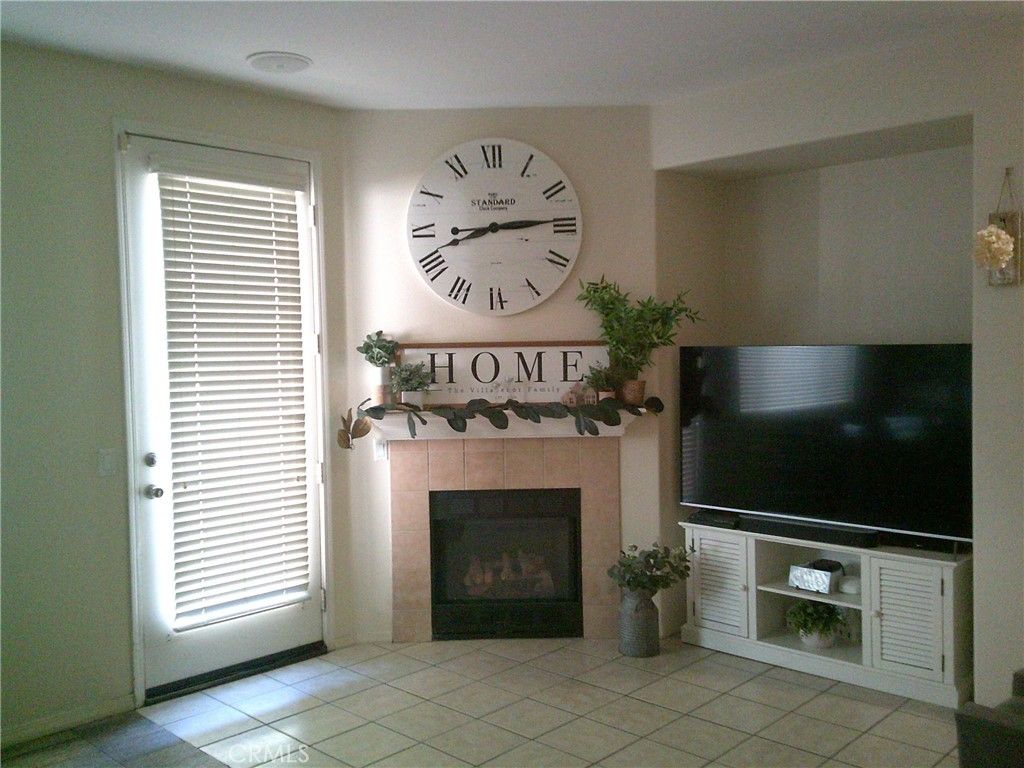 Image 3 of property listing at 27959 Cactus B, Moreno Valley, CA 92555