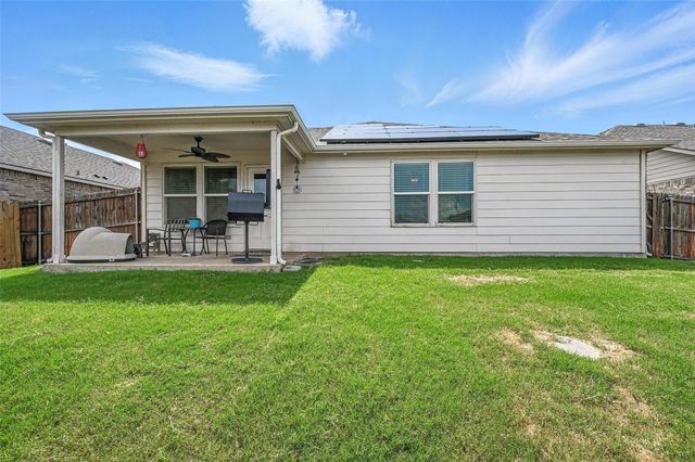10236 Pyrite Drive, Fort Worth, TX 76131