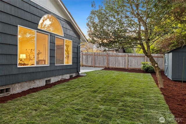 2144 N 146th Street, Shoreline, WA 98133