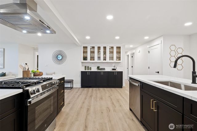 2144 N 146th Street, Shoreline, WA 98133