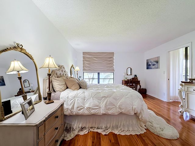 6219 Coral Lake Drive 207, Margate, FL 33063