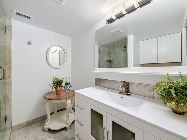 6219 Coral Lake Drive 207, Margate, FL 33063