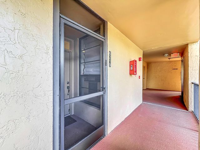 6219 Coral Lake Drive 207, Margate, FL 33063