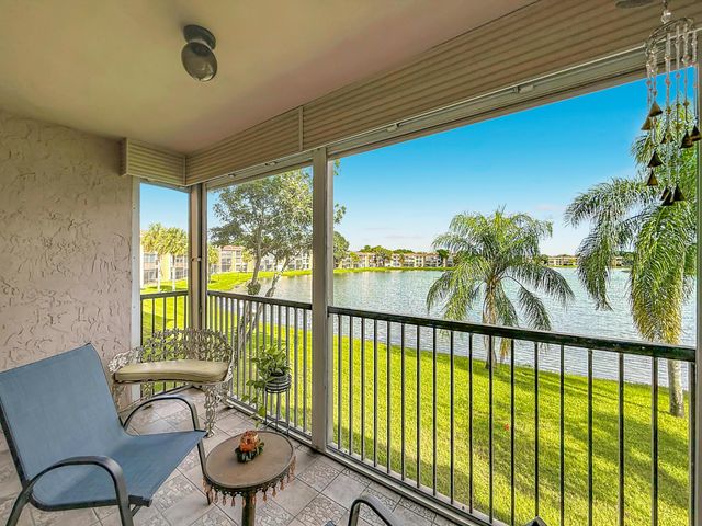 6219 Coral Lake Drive 207, Margate, FL 33063