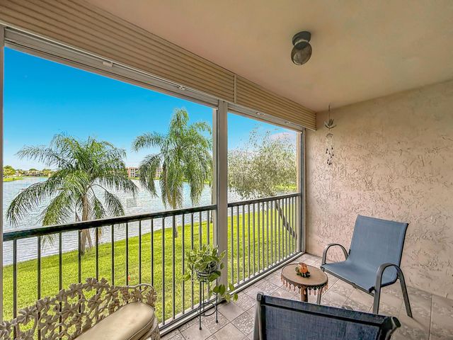 6219 Coral Lake Drive 207, Margate, FL 33063