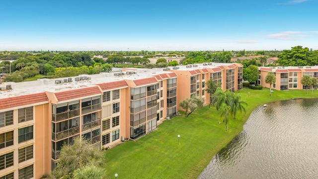 6219 Coral Lake Drive 207, Margate, FL 33063