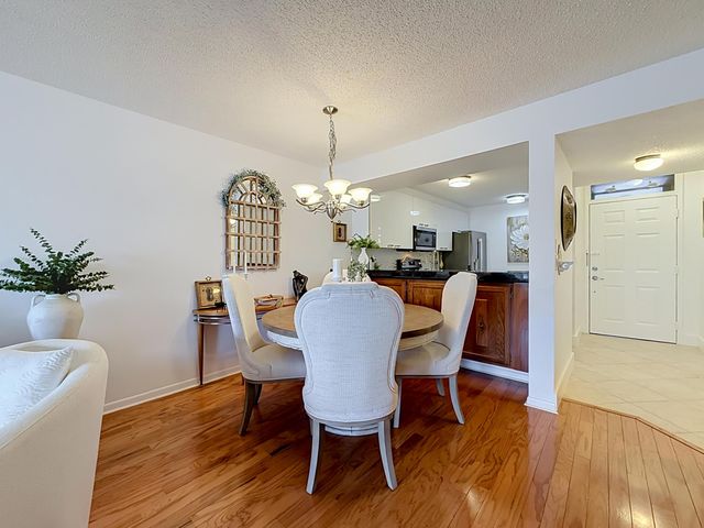 6219 Coral Lake Drive 207, Margate, FL 33063
