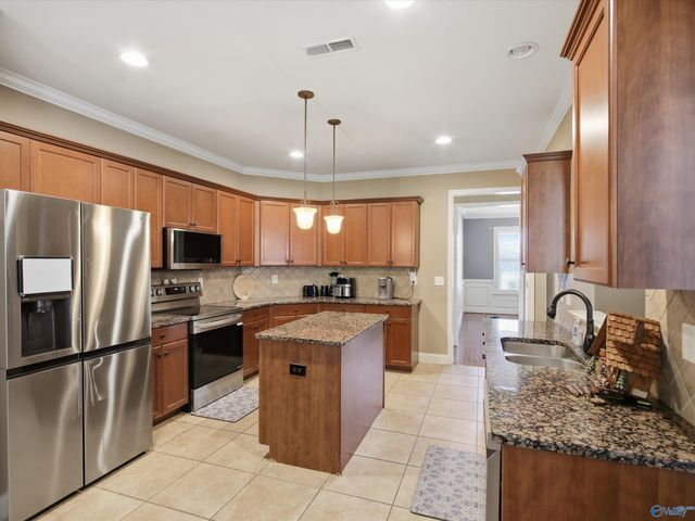 123 Windridge Way, Huntsville, AL 35824