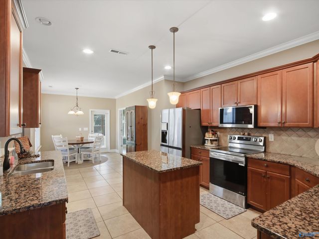 123 Windridge Way, Huntsville, AL 35824