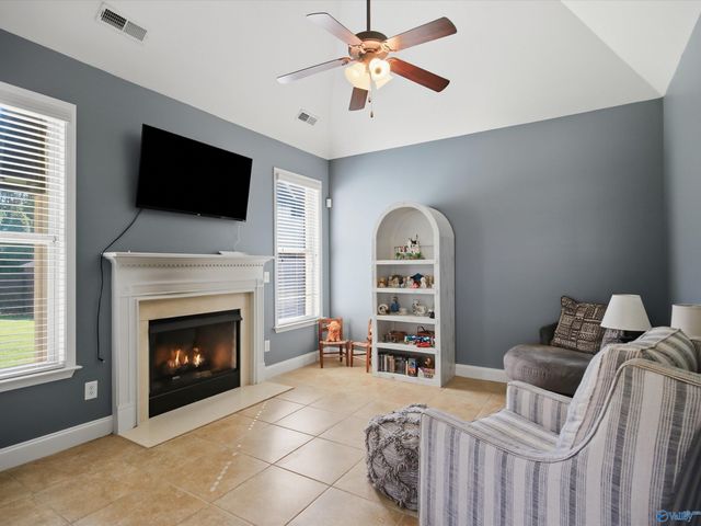 123 Windridge Way, Huntsville, AL 35824