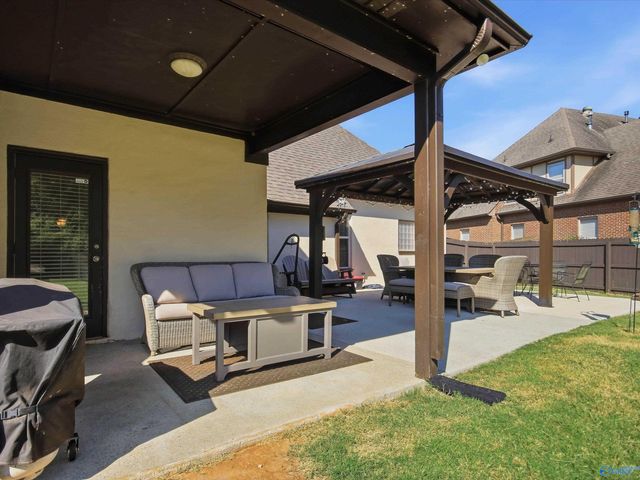 123 Windridge Way, Huntsville, AL 35824