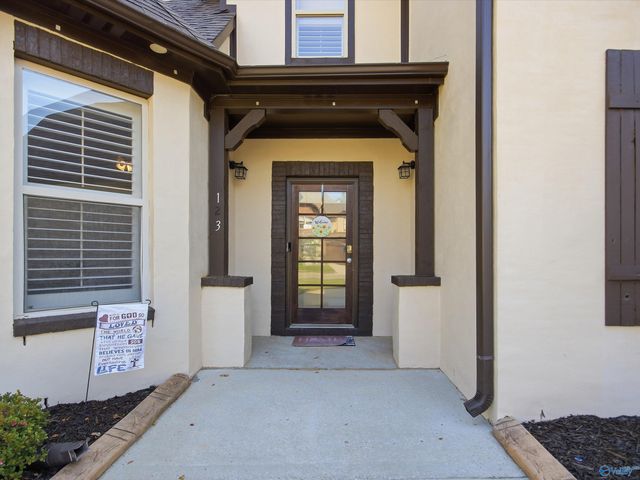123 Windridge Way, Huntsville, AL 35824