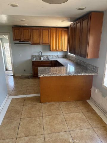 560 S McDonnell, Los Angeles, CA 90022